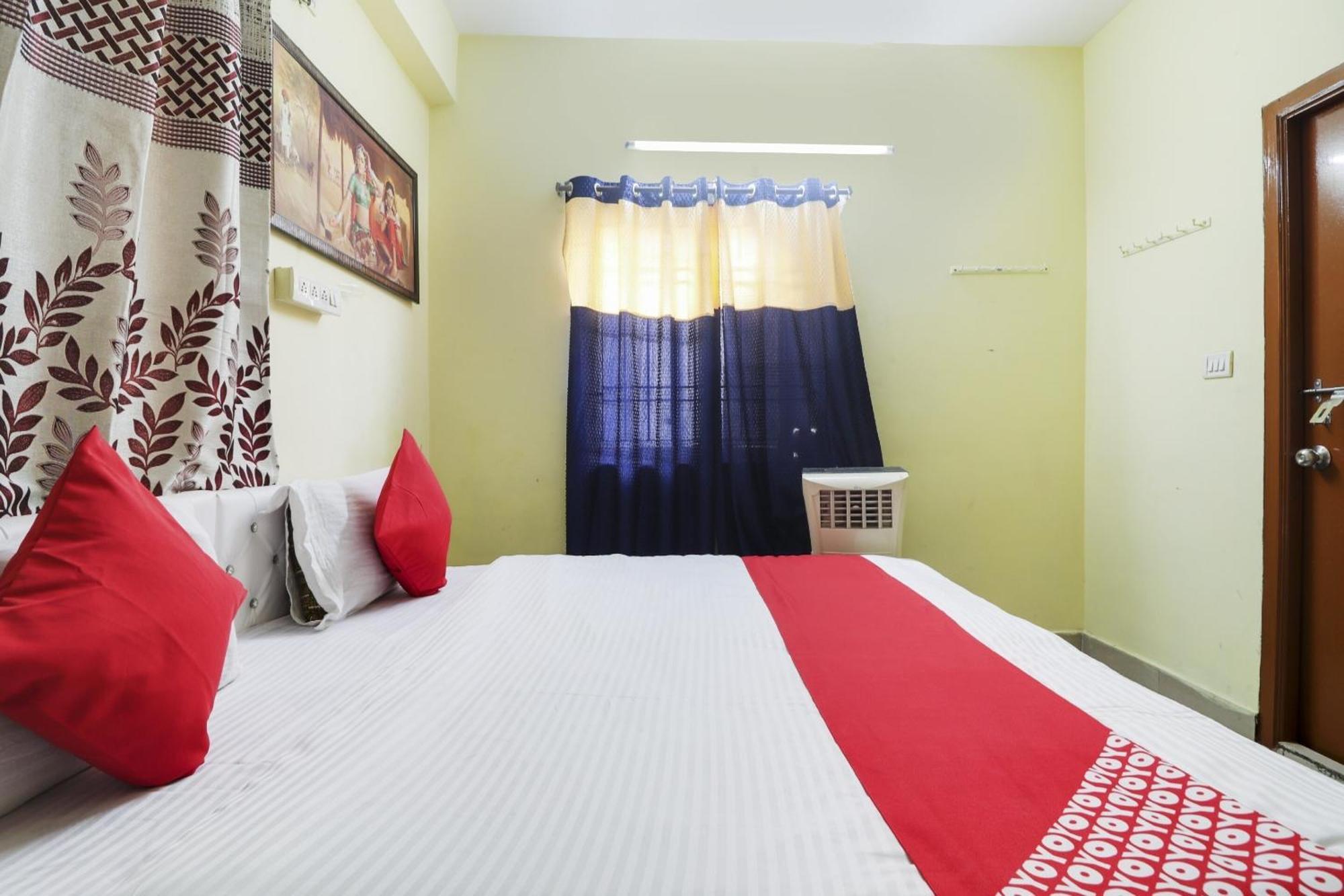 O Ruby Grand Hotel